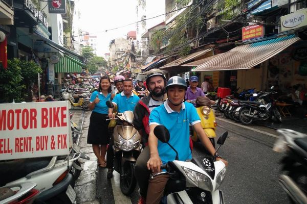 Motorcycle city and street food tour