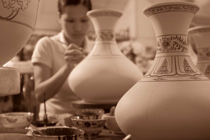 Bat Trang Ceramic Village And Hanoi Tour (6Hours)