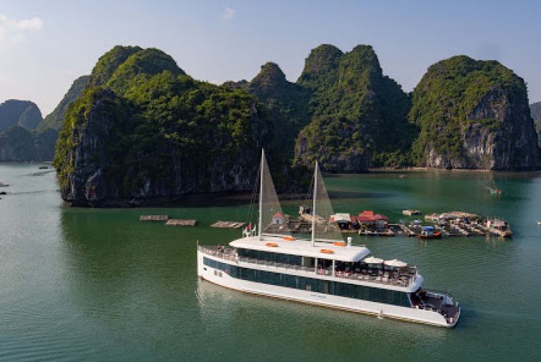 du_thuyen_vip_ha_long_gia_re